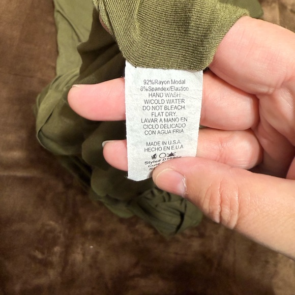 NWT woman’s size small Mahina green Dress - Picture 5 of 10